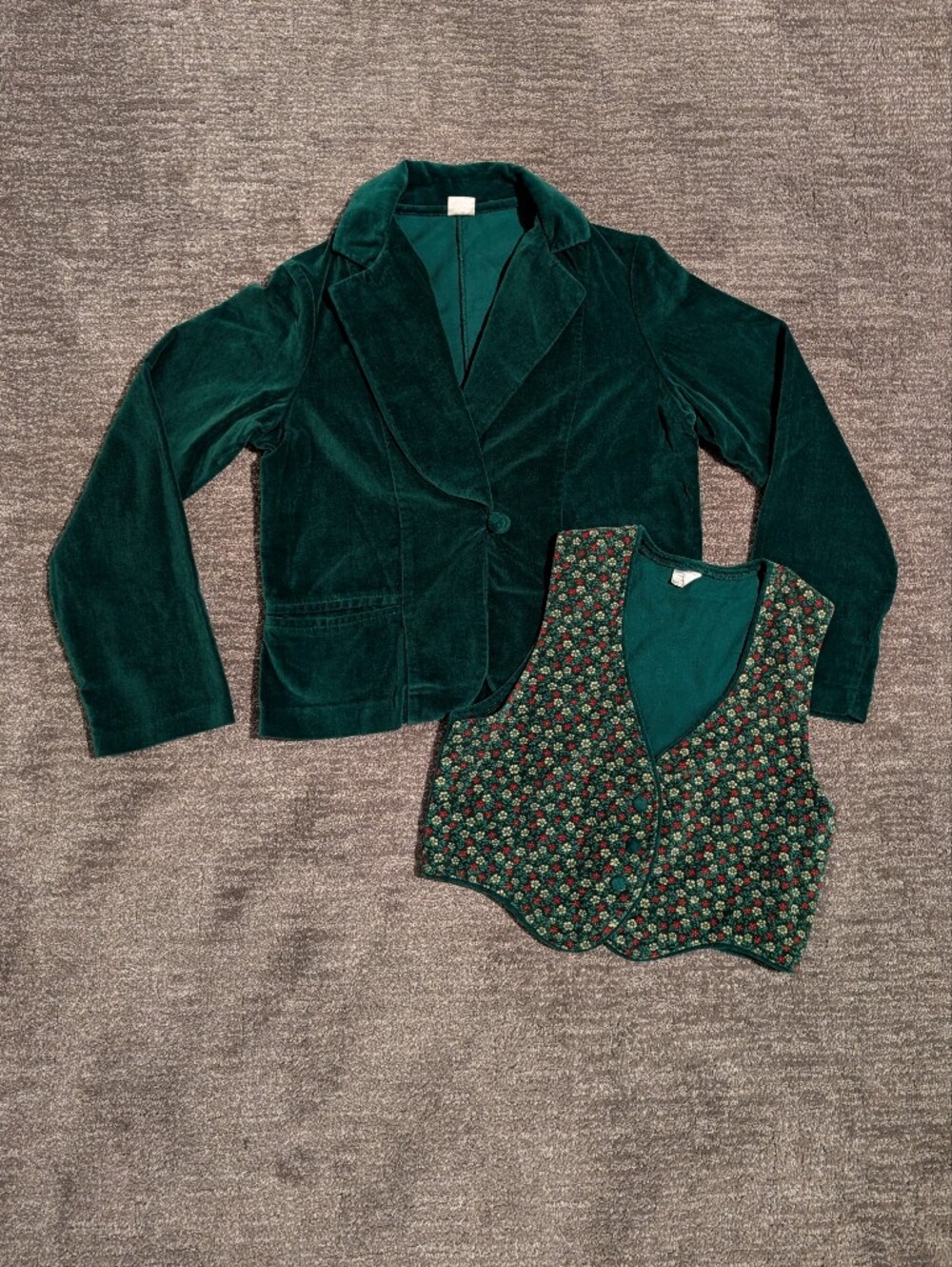 Vintage Sears Emerald Green Velvet Blazer with Matching Floral Vest - Girls M